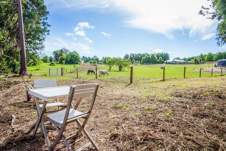 Photo of property in 76 Riddell Road, Kerikeri, 0230