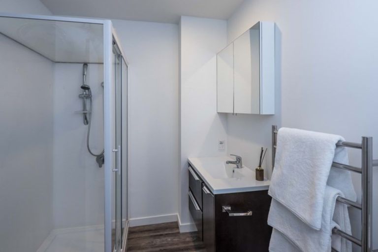 Photo of property in 1/14c Glenmore Street, Thorndon, Wellington, 6011