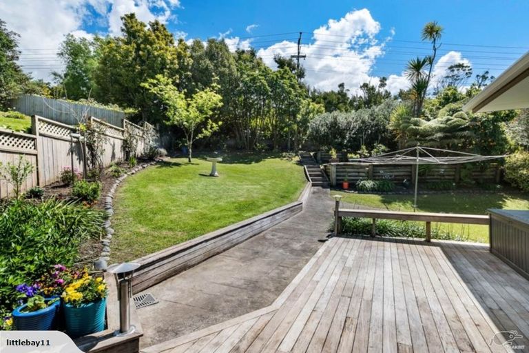 Photo of property in 41 John Dee Crescent, Red Beach, 0932