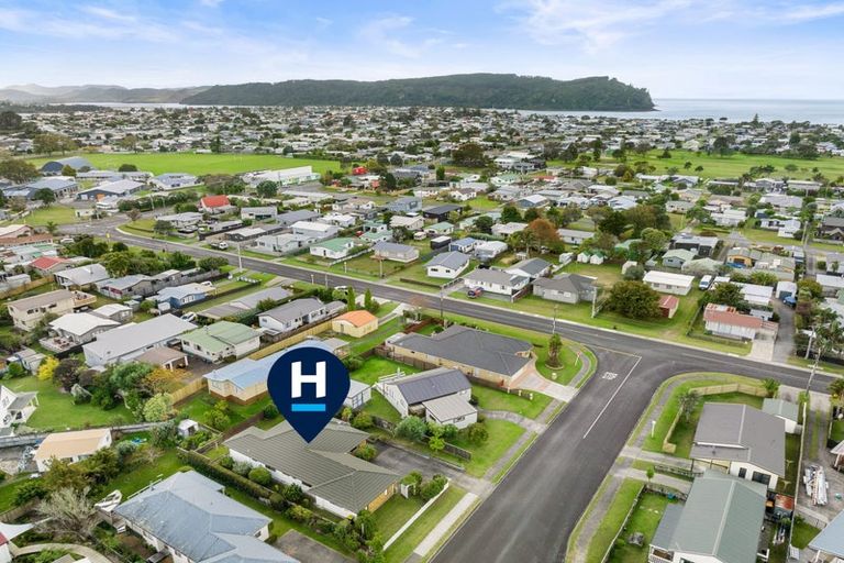 Photo of property in 105 The Drive, Whangamata, 3620