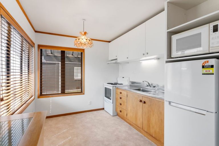 Photo of property in 1/24 Ocean View Road, Milford, Auckland, 0620