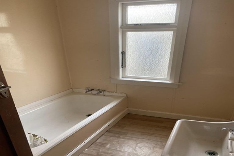 Photo of property in 142 Broadway, Marton, 4710