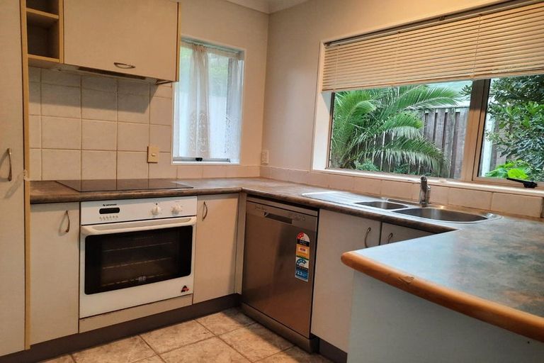 Photo of property in 3/16 Miller Road, Mangere Bridge, Auckland, 2022