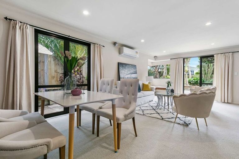 Photo of property in 9a Grassways Avenue, Pakuranga, Auckland, 2010