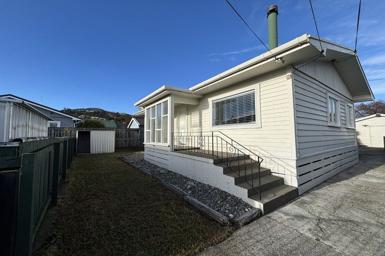 Photo of property in 6 Maitland Avenue, Stoke, Nelson, 7011