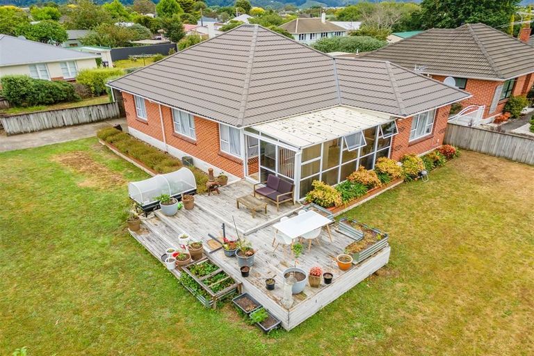 Photo of property in 63 Routley Crescent, Elderslea, Upper Hutt, 5018