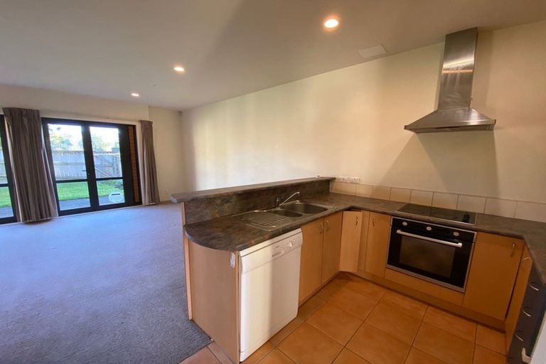 Photo of property in 41/11 The Avenue, Albany, Auckland, 0632