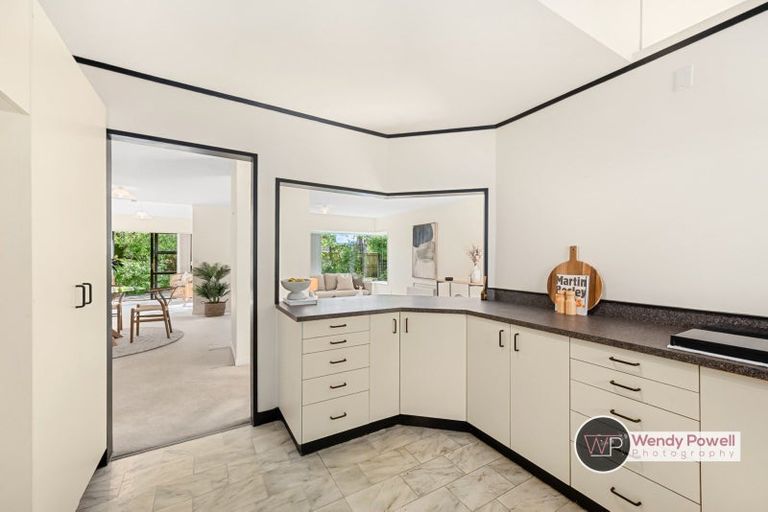 Photo of property in 4 Sutherland Avenue, Silverstream, Upper Hutt, 5019