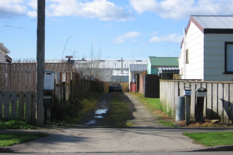 Photo of property in 100d Mako Mako Road, Levin, 5510