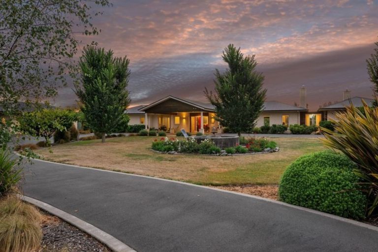 Photo of property in 272 Barkers Road, Loburn, Rangiora, 7472