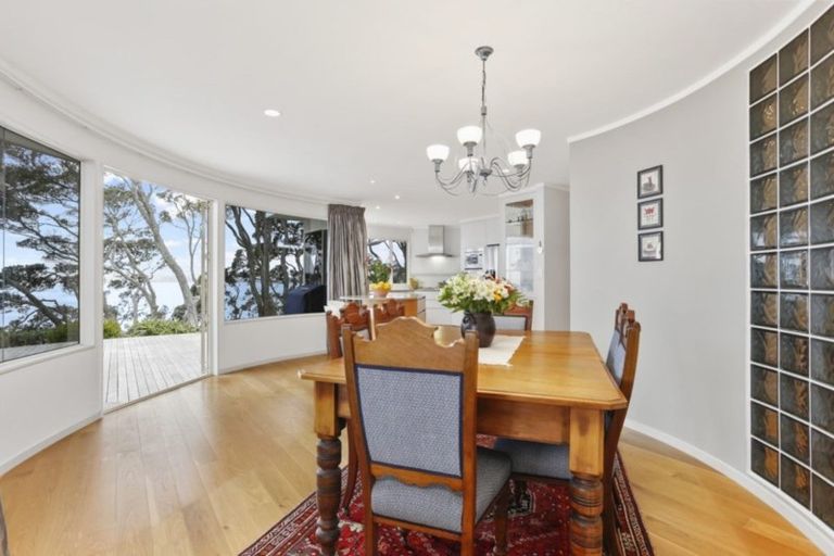 Photo of property in 30 Marellen Drive, Red Beach, 0932