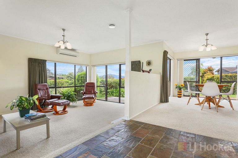 Photo of property in 2 Brundon Place, Lynmore, Rotorua, 3010