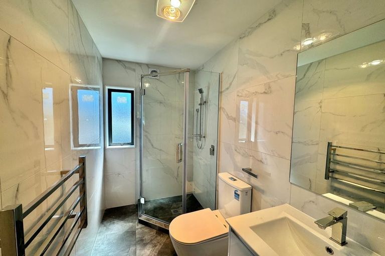 Photo of property in 37d Court Town Close, Mangere, Auckland, 2022