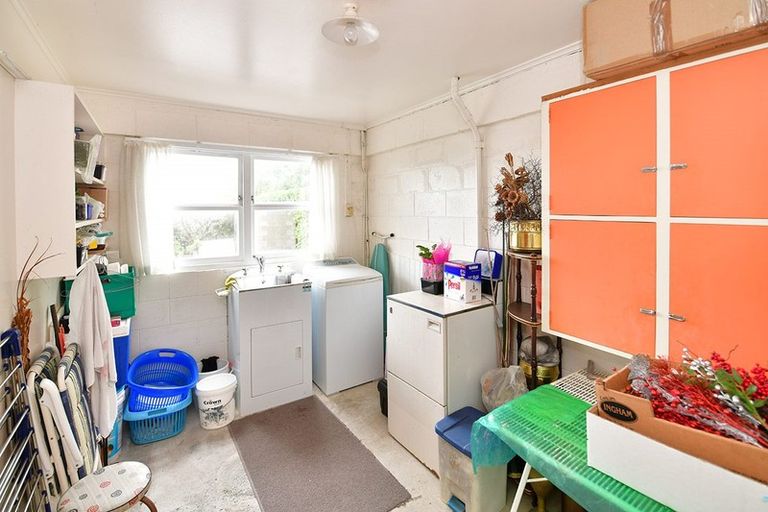 Photo of property in 12 Nelson Street, Helensville, 0800