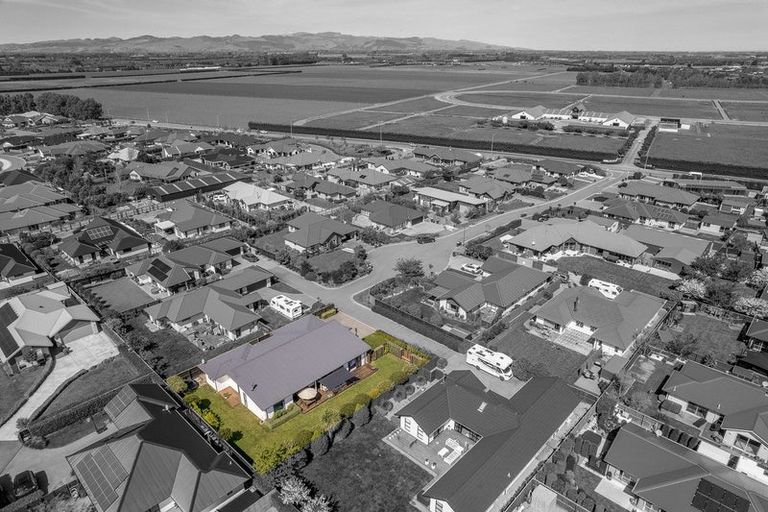 Photo of property in 15 Bellbird Place, Rolleston, 7614