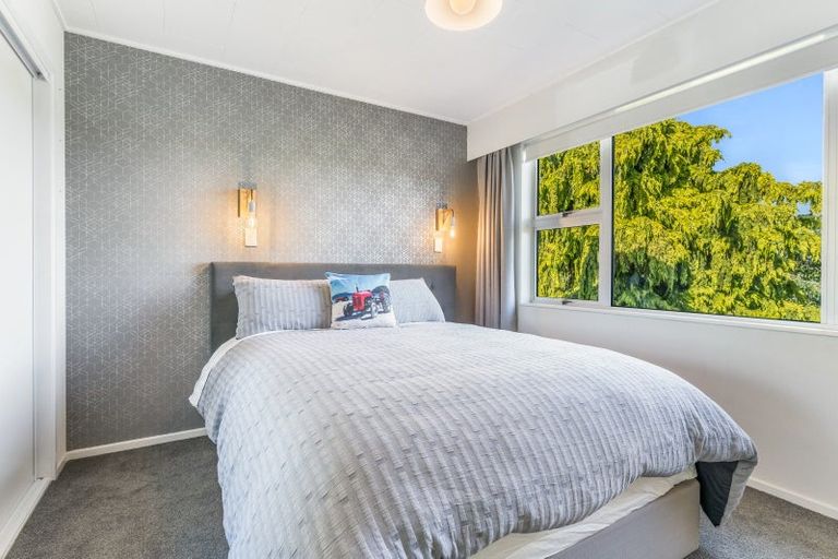 Photo of property in 8 Home Street, Winton, 9720