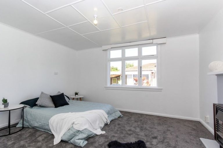 Photo of property in 17a Brookes Terrace, Waitara, 4320