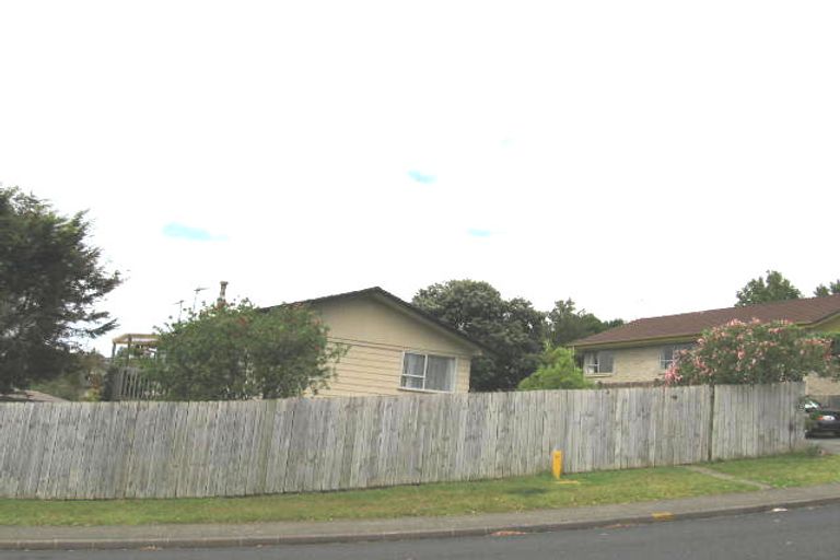 Photo of property in 103 Lynn Road, Bayview, Auckland, 0629