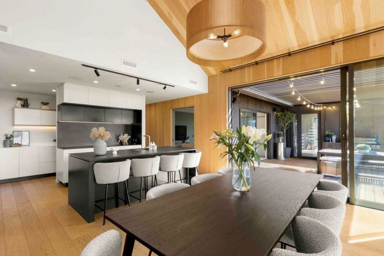 Photo of property in 6 Stockyard Lane, Jacks Point, Queenstown, 9371