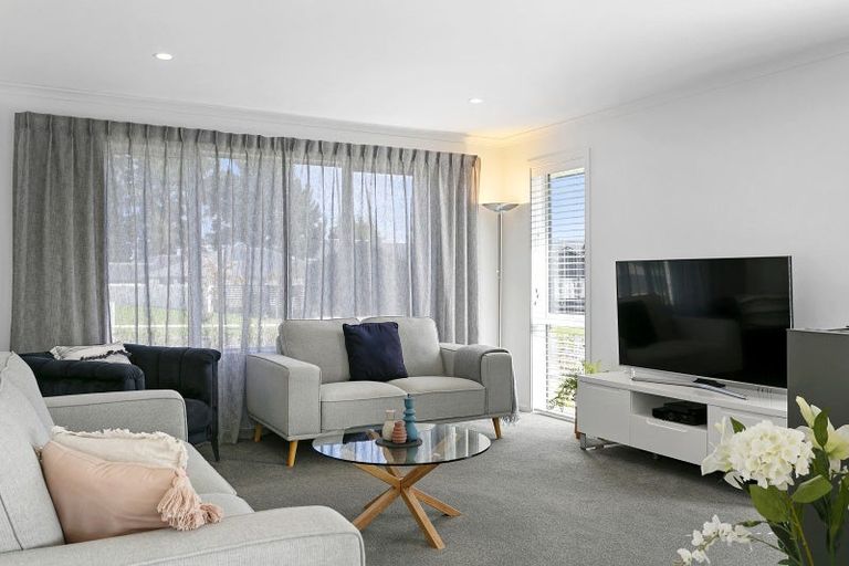 Photo of property in 63 Harakeke Drive, Wharewaka, Taupo, 3330