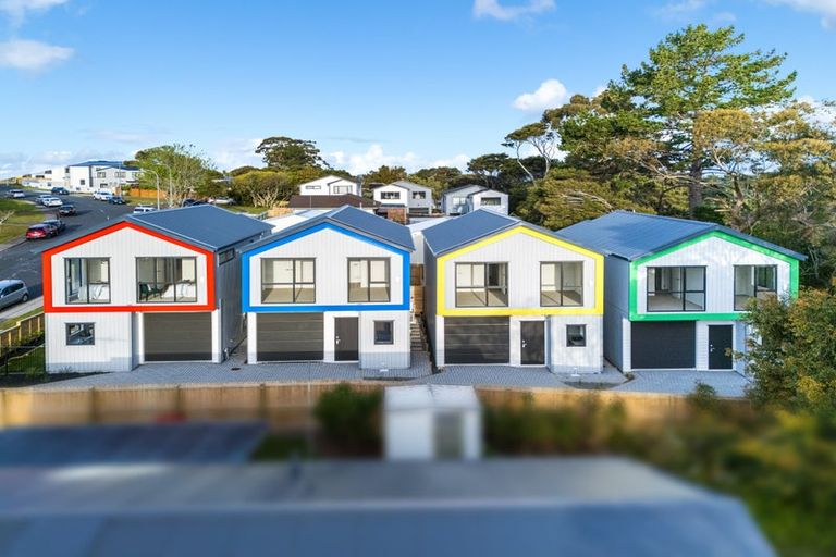 Photo of property in 23a West Harbour Drive, West Harbour, Auckland, 0618