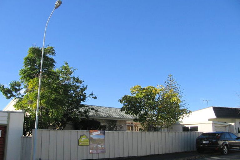 Photo of property in 31 Fitzroy Road, Bluff Hill, Napier, 4110