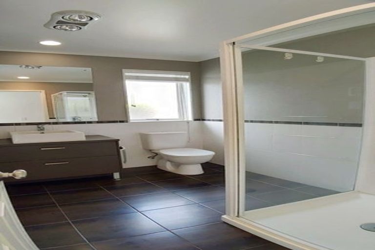 Photo of property in 18 Lake Drive, Karaka, Papakura, 2113