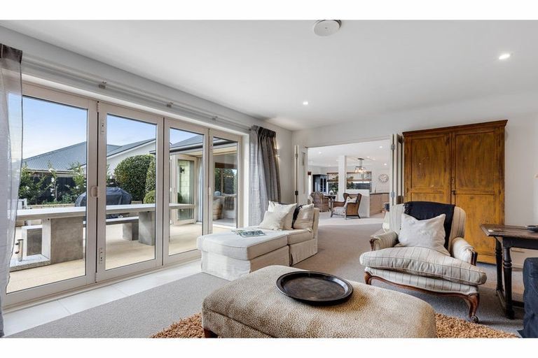 Photo of property in 52 Becmead Drive, Harewood, Christchurch, 8051