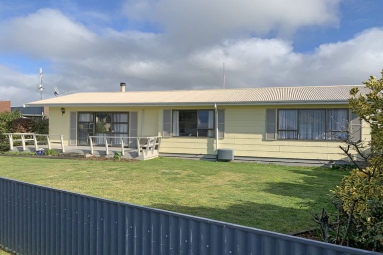Photo of property in 4 Mount View Place, Waipukurau, 4200
