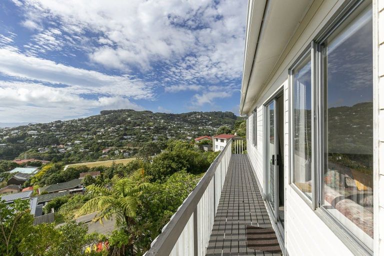 Photo of property in 46 Winston Street, Crofton Downs, Wellington, 6035