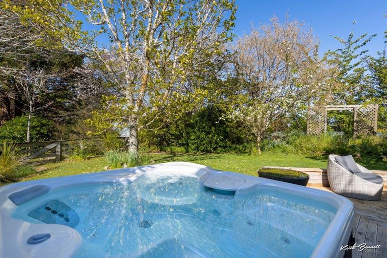 Photo of property in 4 Ashton Warner Way, Whitemans Valley, Upper Hutt, 5371