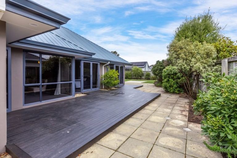 Photo of property in 4 Forest Drive, Parklands, Christchurch, 8083