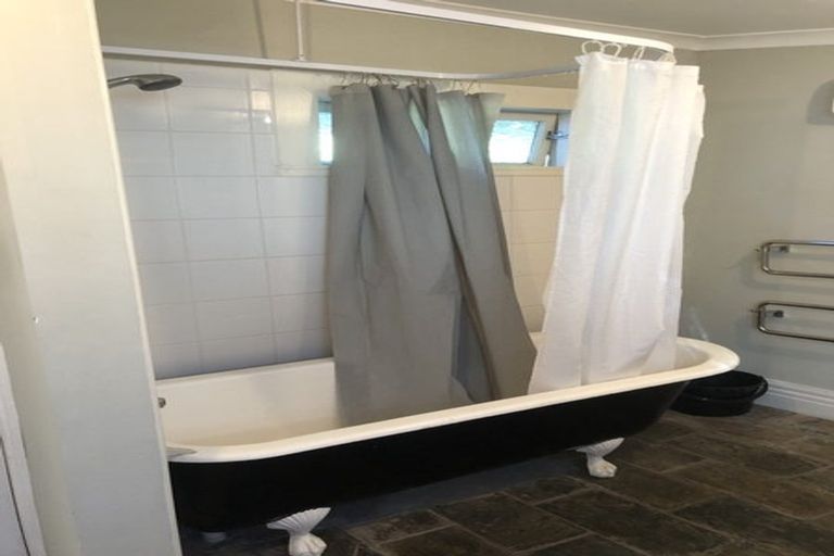 Photo of property in 429 High Street South, Carterton, 5713