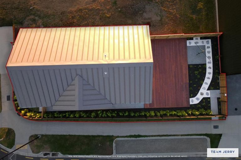 Photo of property in 37 Maungakaraka Road, Karaka, 2580