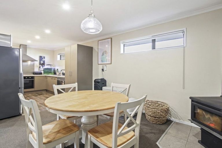 Photo of property in 10 Netley Place, Aranui, Christchurch, 8061