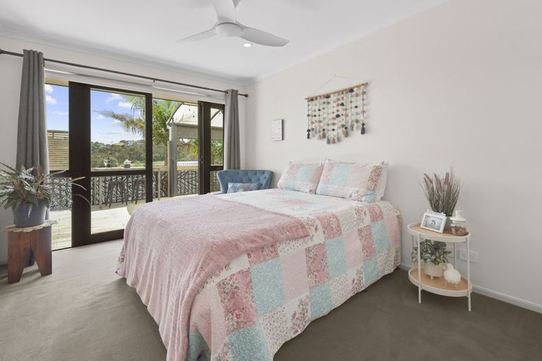 Photo of property in 28 Hawaiian Parade, Arkles Bay, Whangaparaoa, 0932