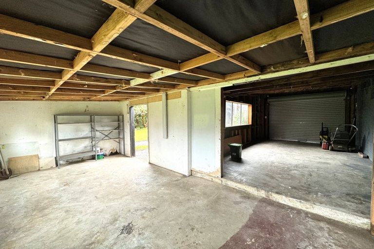 Photo of property in 37 Shortt Avenue, Mangere Bridge, Auckland, 2022
