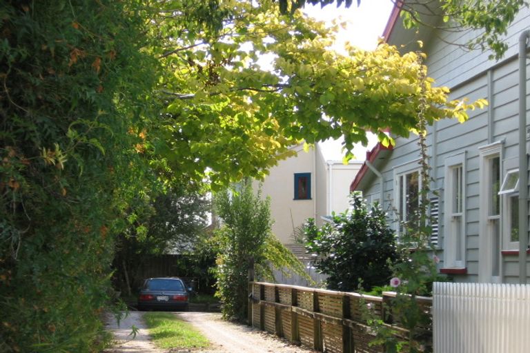 Photo of property in 23a Summer Street, Stanley Point, Auckland, 0624