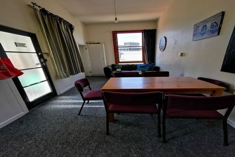 Photo of property in 47 Aurora Terrace, Kelburn, Wellington, 6012