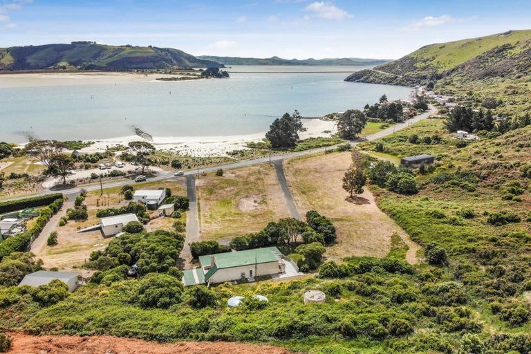 Photo of property in 940 Harington Point Road, Harington Point, Dunedin, 9077