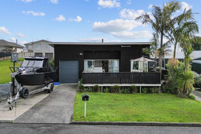 Photo of property in 9 Keven Road, Clarks Beach, Pukekohe, 2679