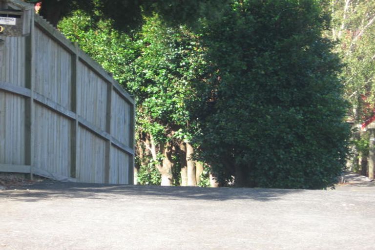 Photo of property in 20 Greendale Spur, Glenfield, Auckland, 0629