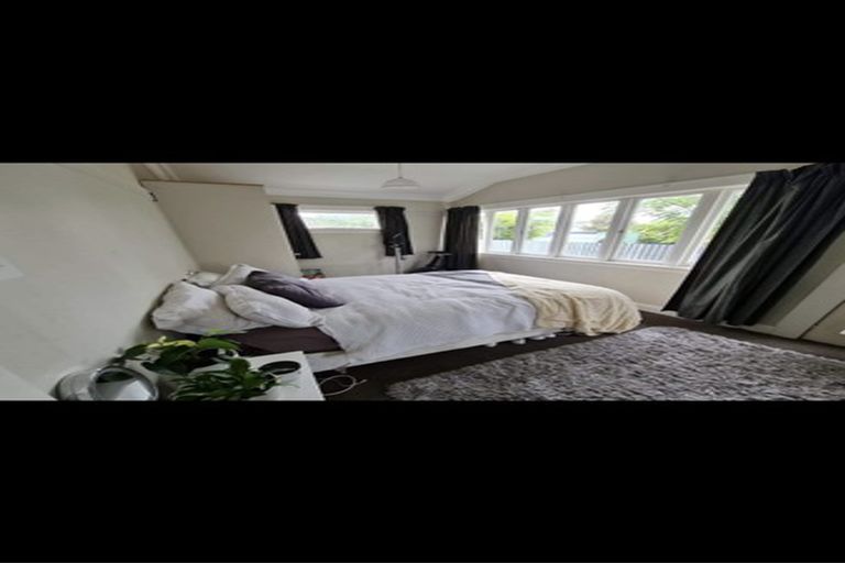 Photo of property in 42 Chelwood Street, Takaro, Palmerston North, 4412