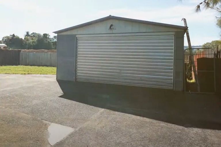 Photo of property in 6 Keryn Place, Opaheke, Papakura, 2113