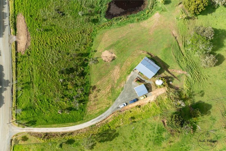 Photo of property in 134 Heatley Road, Whakapirau, Maungaturoto, 0583