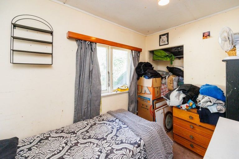 Photo of property in 1 Farmer Street, Sanson, 4817