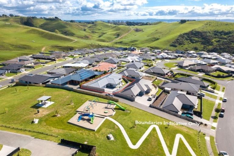 Photo of property in 27 Ballintoy Park Drive, Welcome Bay, Tauranga, 3175