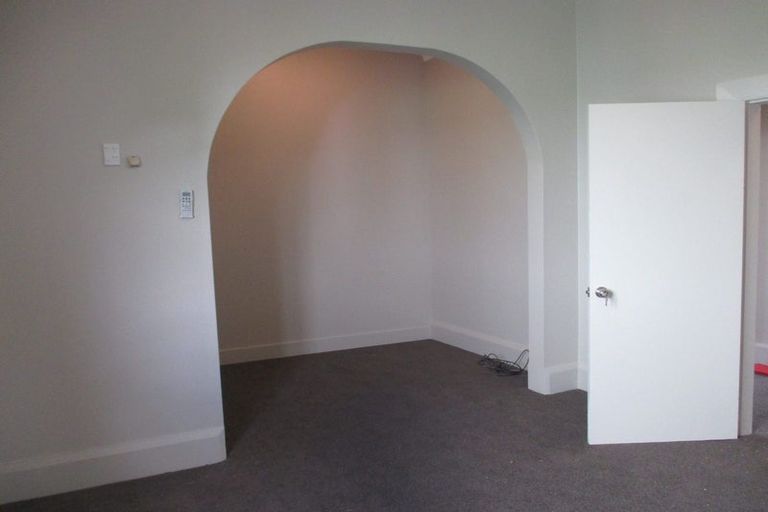 Photo of property in 30 Waimairi Road, Upper Riccarton, Christchurch, 8041