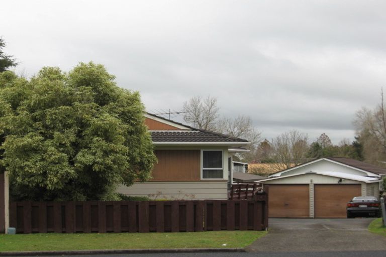 Photo of property in 11 Cadiz Place, Red Hill, Papakura, 2110