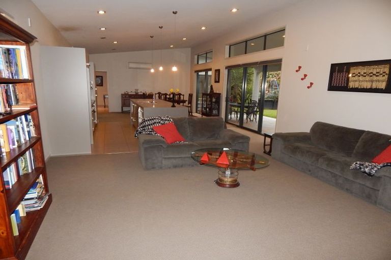 Photo of property in 3 Kotare Heights, Kerikeri, 0230